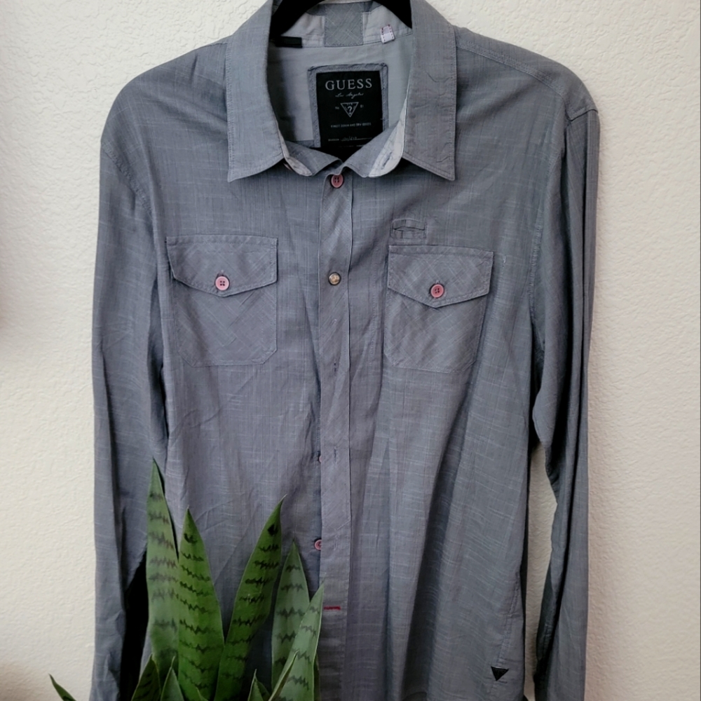 Guess Mens Long sleeve button down shirt size Med